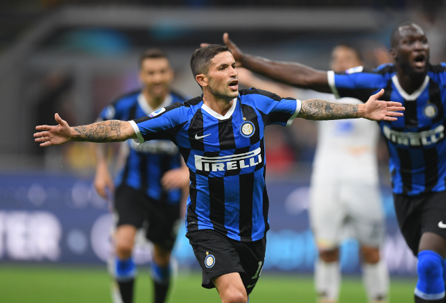 赖特抨击阿森纳球星，称其“形同虚设”应该“30分钟后就被换下”（赖特怒批阿森纳球星：表现形同虚设，30分钟就该被换下）