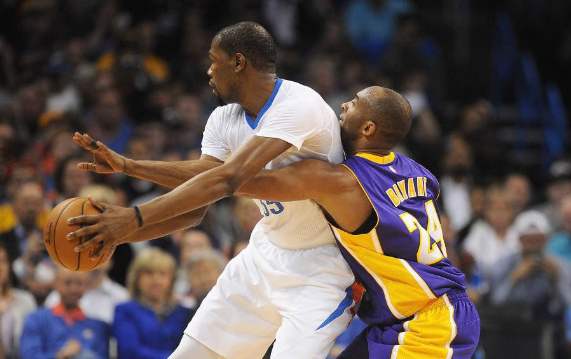 官方：纽卡斯尔联与17岁后卫埃皮亚签下职业合同（纽卡斯尔联官宣：17岁后卫埃皮亚签下职业合同）