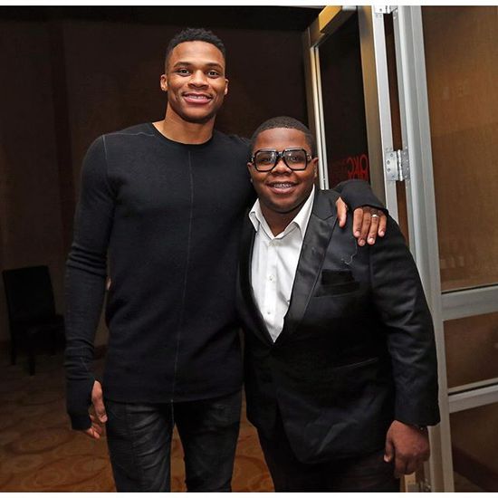 又伤了！姆巴佩出战曼城成疑，皇马进球需看巴西三叉戟（姆巴佩伤情再起恐缺战曼城，皇马火力寄望巴西三剑客）