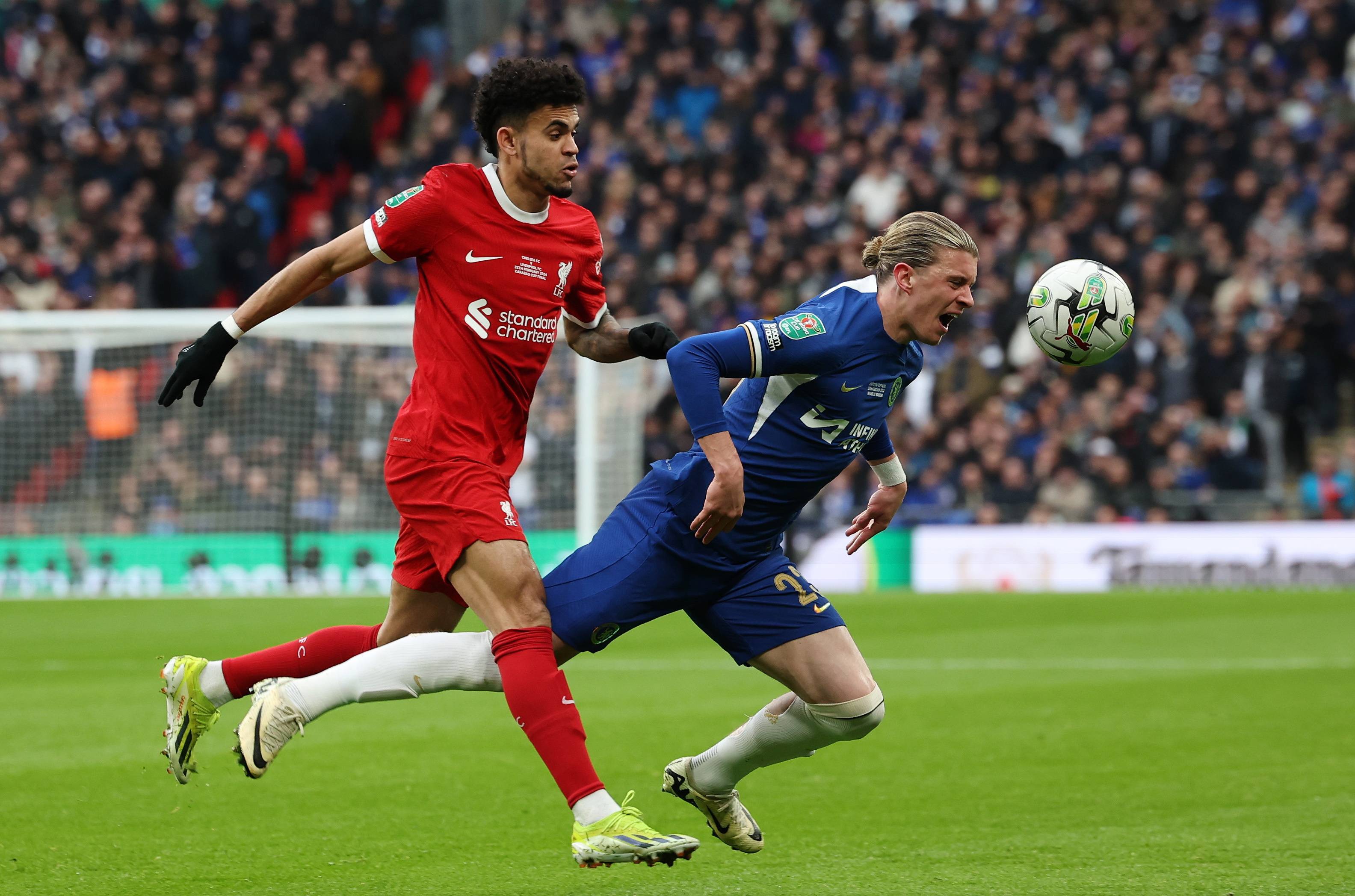 鹈鹕主帅：奎因经受申京考验越战越勇，年轻内线展现大心脏本色（鹈鹕主帅：奎因面对申京挑战愈战愈强，内线新星彰显大心脏特质）