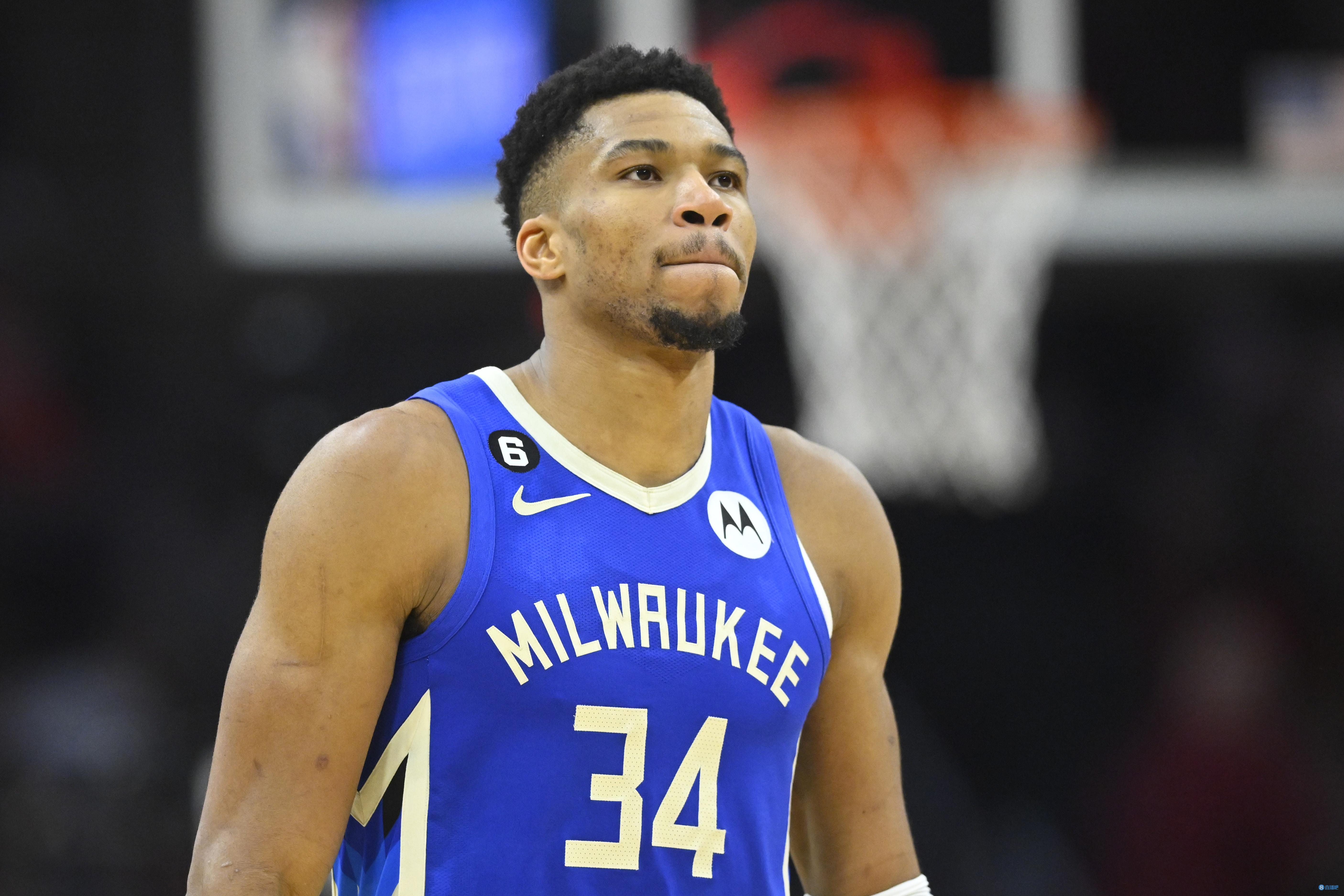 迪卡尼奥：国米球员在场上应务实一些；齐沃布阵时要打破常规（迪卡尼奥：国米比赛中需更务实；齐沃用兵应勇于打破常规）